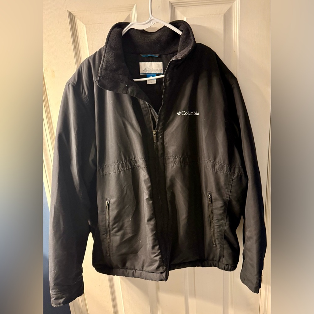 Columbia Men's Ascender Softshell Jacket, size XL, in black.